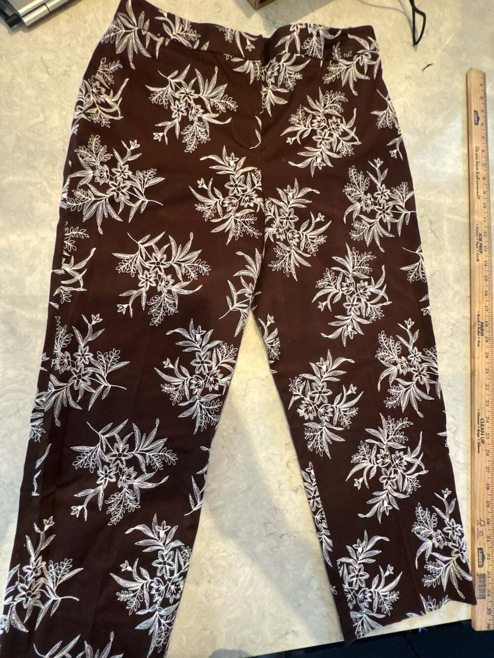Jones New York Signature Brown Floral Embroidered Pants Size 12